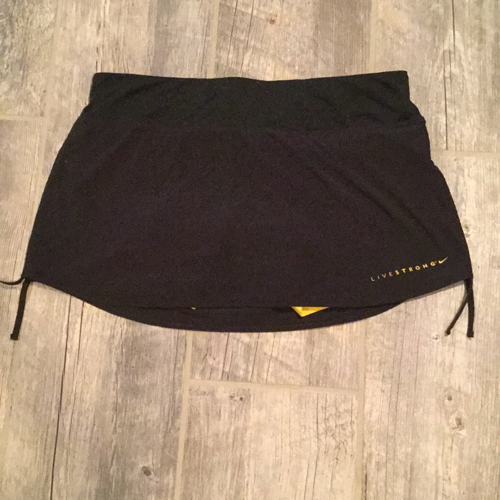 Nike Dri Fit Running Livestrong Skort